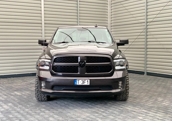 Dodge RAM cena 139000 przebieg: 62745, rok produkcji 2017 z Dobrzany małe 466